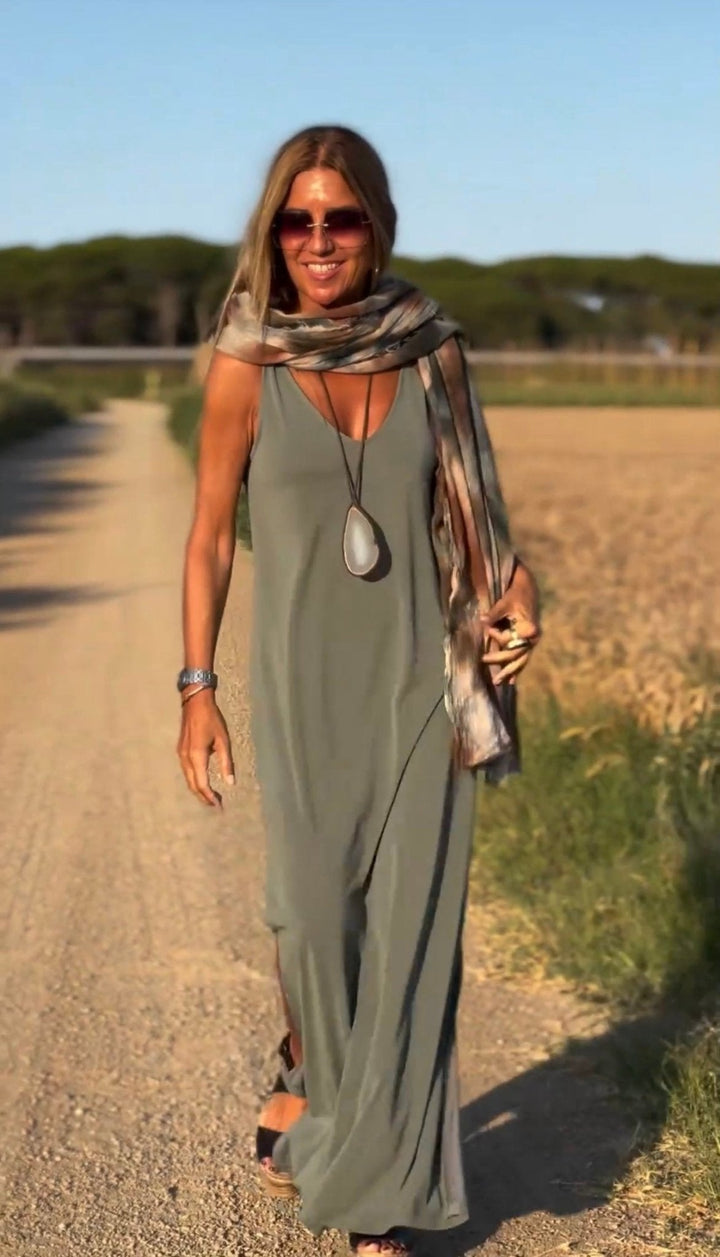 Ceriela Elegant Dress