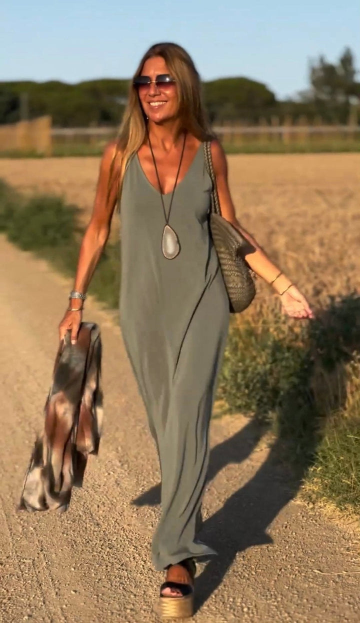 Ceriela Elegant Dress